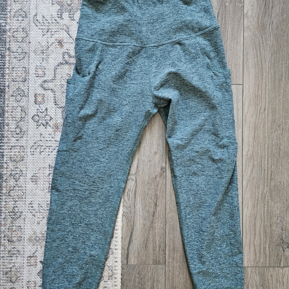 Kirklands Green Women's Leggings